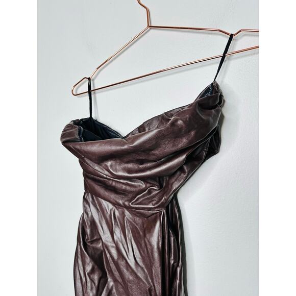 A.L.C. Brown Faux Leather Sleeveless Strapless Ruched Side Cutout Andie Dress 8 - Picture 7 of 16